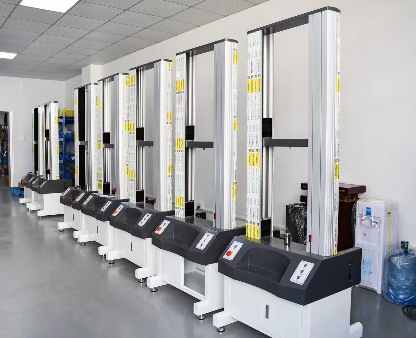 Derniers blogs de l'entreprise sur Les spécifications de la machine à traction universelle