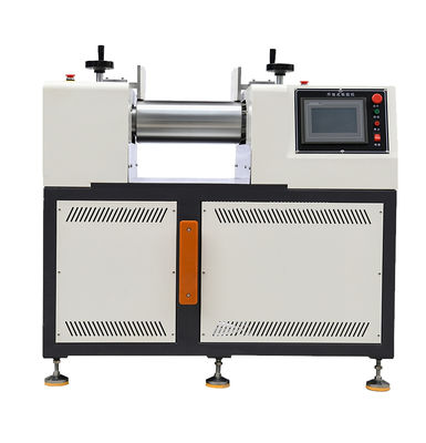 Batteuse à deux rouleaux avec trémie en acier inoxydable SUS304, espacement des rouleaux réglable et mélangeur à grande vitesse pour le mélange du caoutchouc